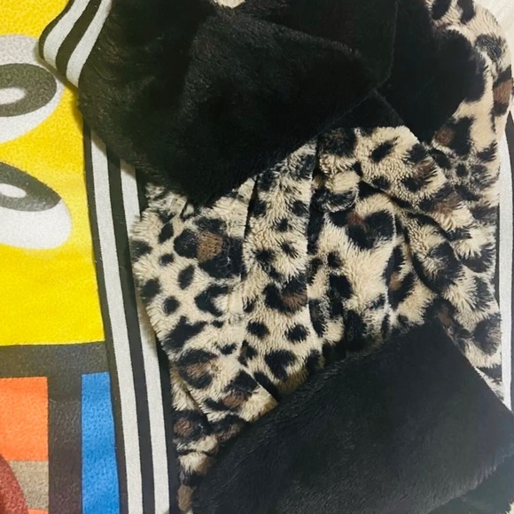 Fiercely Awesome Reversible Jacket Size 7/8 - Picture 4 of 9